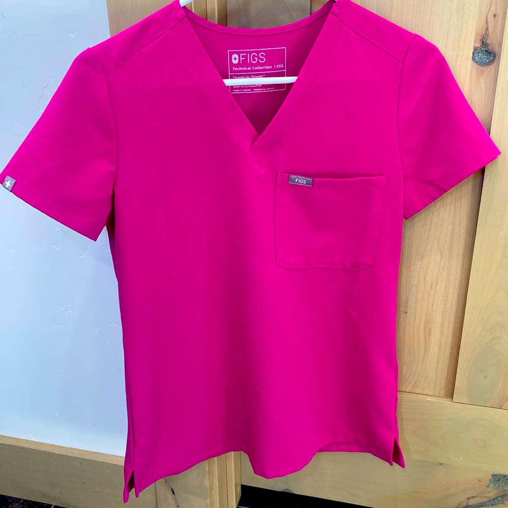 Figs Scrub Top